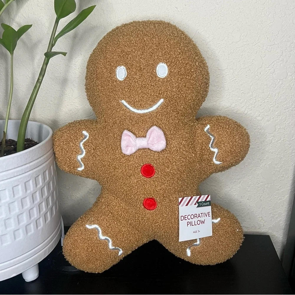 NEW Target Bullseyes Playground Gingerbread Man Pillow